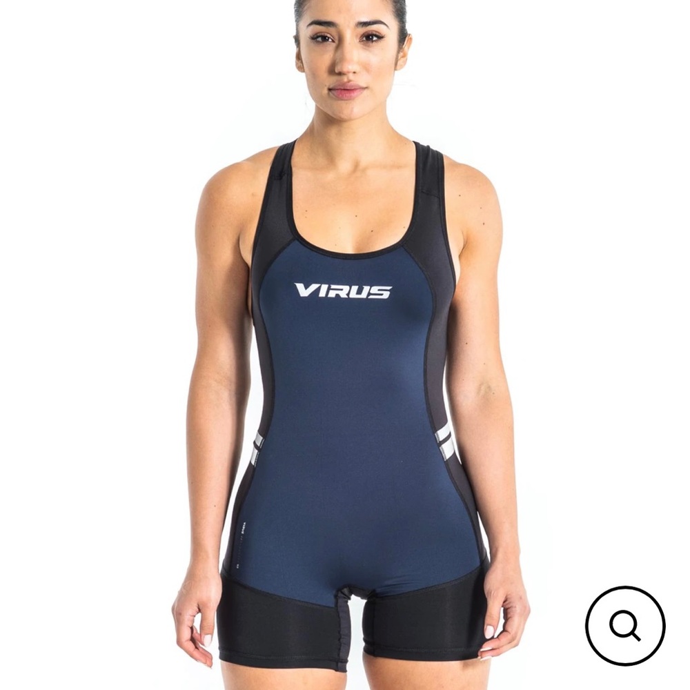 Brand new never open size medium womens singlet